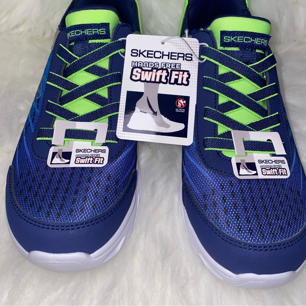Skechers Sneakers Boys Swift Fit size 4 New in box Lime navy
